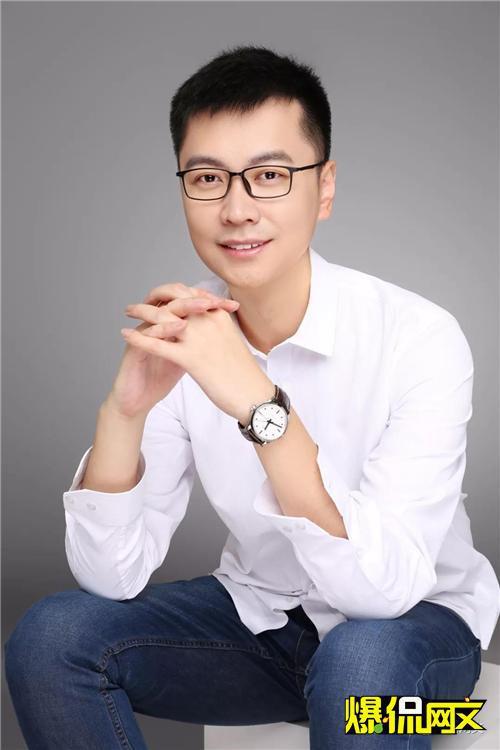 Internet Playwright (Internet Writer Variety)